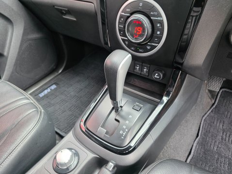 Isuzu D-Max BLADE DCB 18
