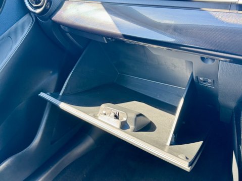 Mazda 2 SPORTS LAUNCH EDITION 34