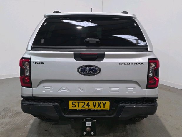 Ford Ranger Ranger Double Cab Wildtrak 2.0 EcoBlue 205 Auto Fitted with Canopy 8