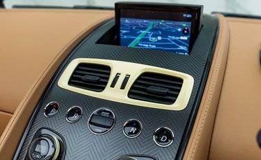Aston Martin Vanquish Zagato Speedster 18