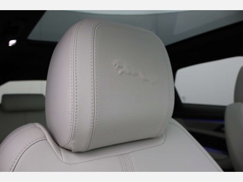 Jaguar F-Pace 2.0 F-Pace R-Dynamic SE Black PHEV AWD Auto 4WD 5dr 31