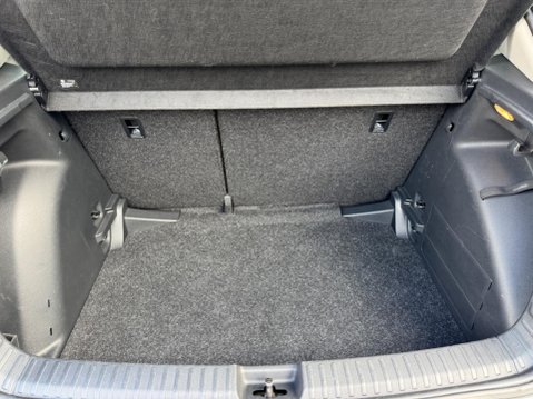 Skoda Fabia 1.0 MPI SE Comfort Euro 6 (s/s) 5dr 28