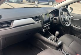 Renault Captur ICONIC 1.0 TCE 27