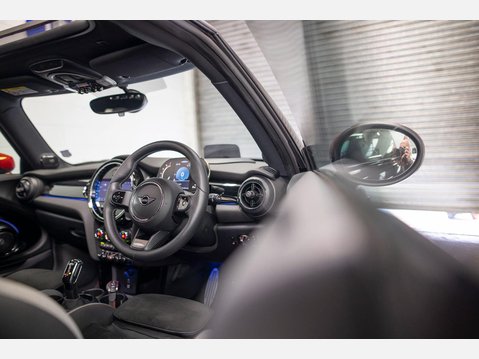 Mini Hatch 2.0 John Cooper Works Steptronic Euro 6 (s/s) 3dr 32