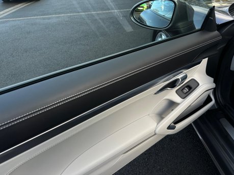 Porsche 718 Cayman CAYMAN STYLE EDITION PDK 51