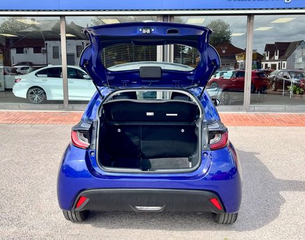 Toyota Yaris 1.5 Yaris Icon HEV CVT 5dr 61