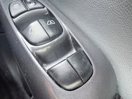 Nissan Juke 1.0 DIG-T N-CONNECTA 22