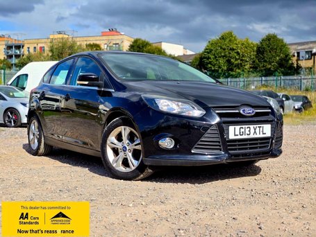 2013 2013 (13) Ford Focus 1.6 Zetec Hatchback 5dr Petrol Powershift Euro 5 (125 ps) photo