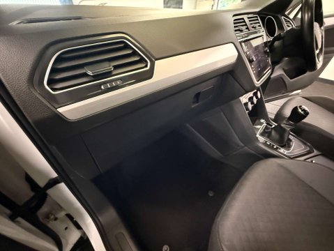 Volkswagen Tiguan 1.5 Tiguan Match TSi Evo 5dr 49