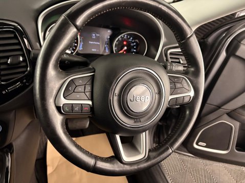 Jeep Compass 1.4T MultiAirII Limited Auto 4WD Euro 6 (s/s) 5dr 27