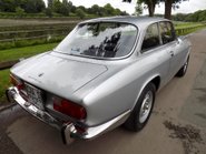Alfa Romeo GT 1300 Junior 2