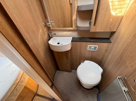 Auto-Trail Comanche AWAITING PREPARATION 11