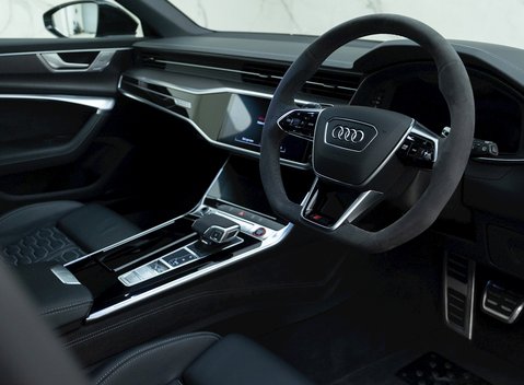 Audi RS6 Avant Carbon Black 9