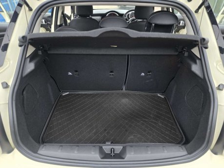Mini Hatch 1.5 Cooper GPF Hatchback 5dr Petrol Steptronic Euro 6 (s/s) (136 ps) 31