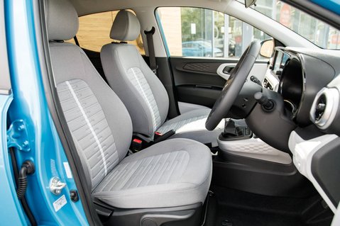 Hyundai i10 MPI PREMIUM 32