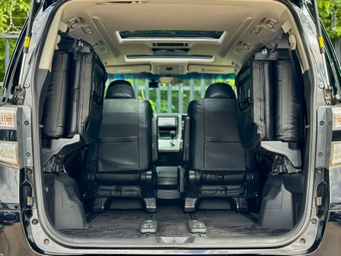 Toyota Vellfire Sunroof 69