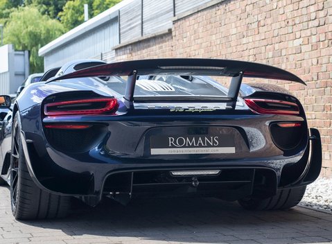 Porsche 918 Spyder Weissach 26