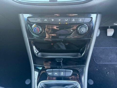 Vauxhall Astra 1.4i Turbo SRi Euro 6 5dr 17