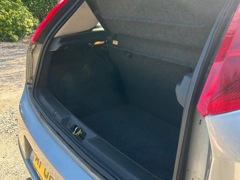 Fiat Grande Punto 1.4 Eleganza 5dr 30