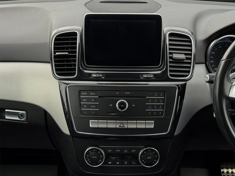 Mercedes-Benz GLE GLE 250 D 4MATIC AMG LINE PREMIUM 65
