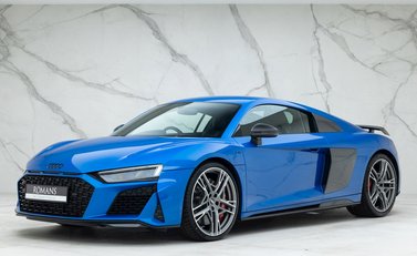 Audi R8 V10 Performance Carbon Black 6