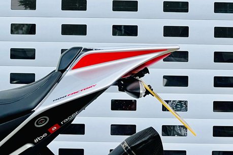 Aprilia Tuono Tuono V4 1100 Factory 33