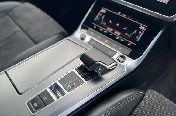 Audi A6 AVANT TDI QUATTRO S LINE AUTO 23