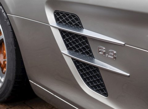 Mercedes-Benz SLS AMG 25