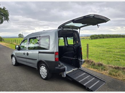 Vauxhall Combo TOUR ESSENTIA CDTI