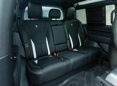 Land Rover Defender 90 V8 P525 URBAN 18