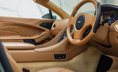 Aston Martin Vanquish Zagato Speedster 11