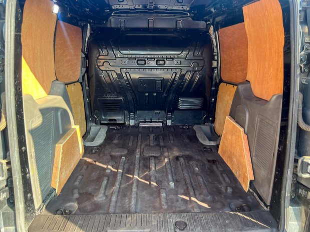 Ford Transit Connect SWB L1H1 Low Roof Limited 200 Air Con Cruise EURO 6 NO VAT 9