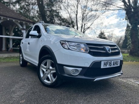 Dacia Sandero Stepway LAUREATE TCE