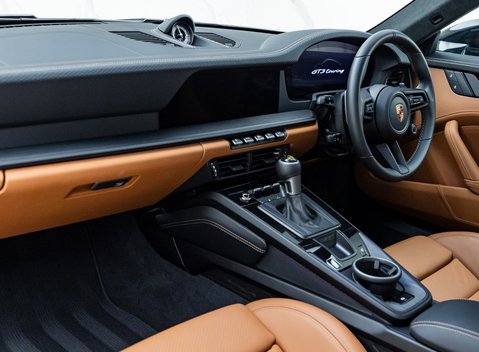 Porsche 911 GT3 TOURING (992.2) 18
