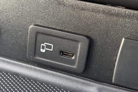 Mercedes-Benz Sprinter 315 Cdi Premium Mwb Lr Panel Van 31