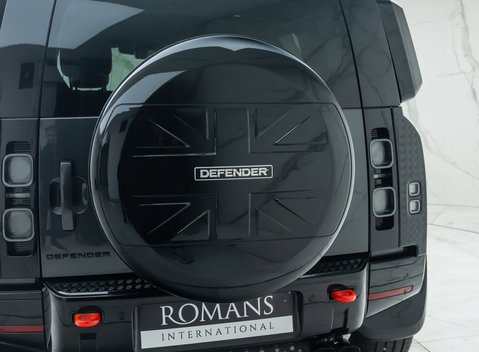 Land Rover Defender 110 X D350 32