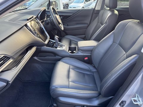 Subaru Outback TOURING 29