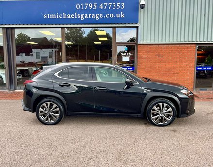 Lexus Ux 2.0 UX 250H F Sport Design 4x2 CVT 5dr 10