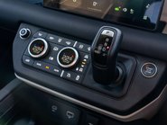 Land Rover Defender P400e XS Edition PHEV 15