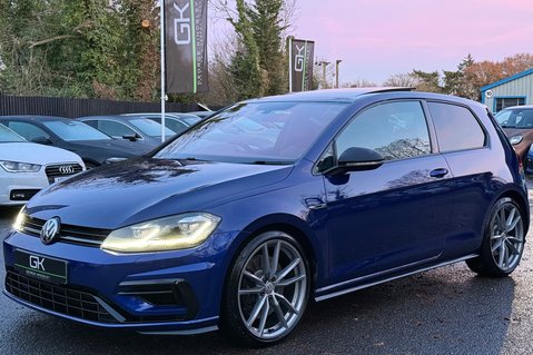 Volkswagen Golf R TSI DSG -DEMO +1 OWNER -AKRAPOVIC-EVERY EXTRA -PAN ROOF-PRO NAV-PRETORIAS 12