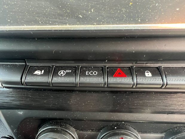 Renault Trafic Crew Cab (SOLD) SWB L1H1 Sport SL28 Air Con Alloys Sensors Tow Bar EURO 6 N 32