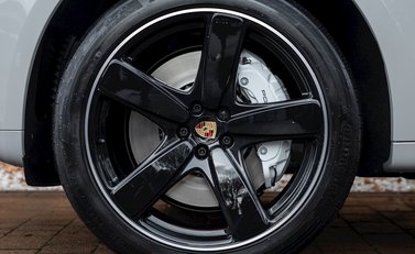 Porsche Macan Turbo 10