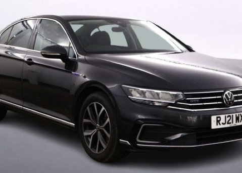 Volkswagen Passat 1.4 TSI 13kWh GTE Saloon 4dr Petrol Plug-in Hybrid DSG Euro 6 (s/s) (218 ps 1