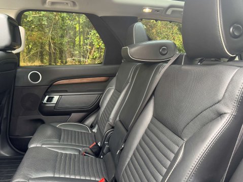 Land Rover Discovery 3.0 Discovery Luxury HSE TD6 Auto 4WD 5dr 19