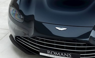 Aston Martin V8 Vantage Roadster 21