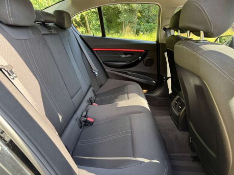 BMW 3 Series 1.5 318i Sport Auto 4dr 39