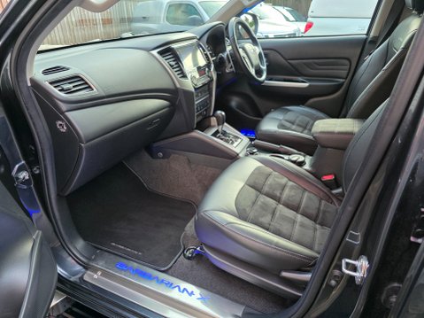 Mitsubishi L200 DI-D BARBARIAN X DCB Auto 15