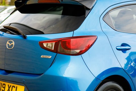 Mazda 2 BLACK PLUS EDITION 9