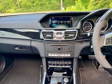 Mercedes-Benz E Class 5.5 E63 V8 BiTurbo AMG SpdS MCT Euro 6 (s/s) 4dr 57