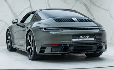 Porsche 911 Targa 4S (992) 13